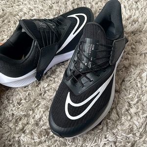 New Nike Air Zoom Pegasus 39 Flyease Black White DJ7383-001